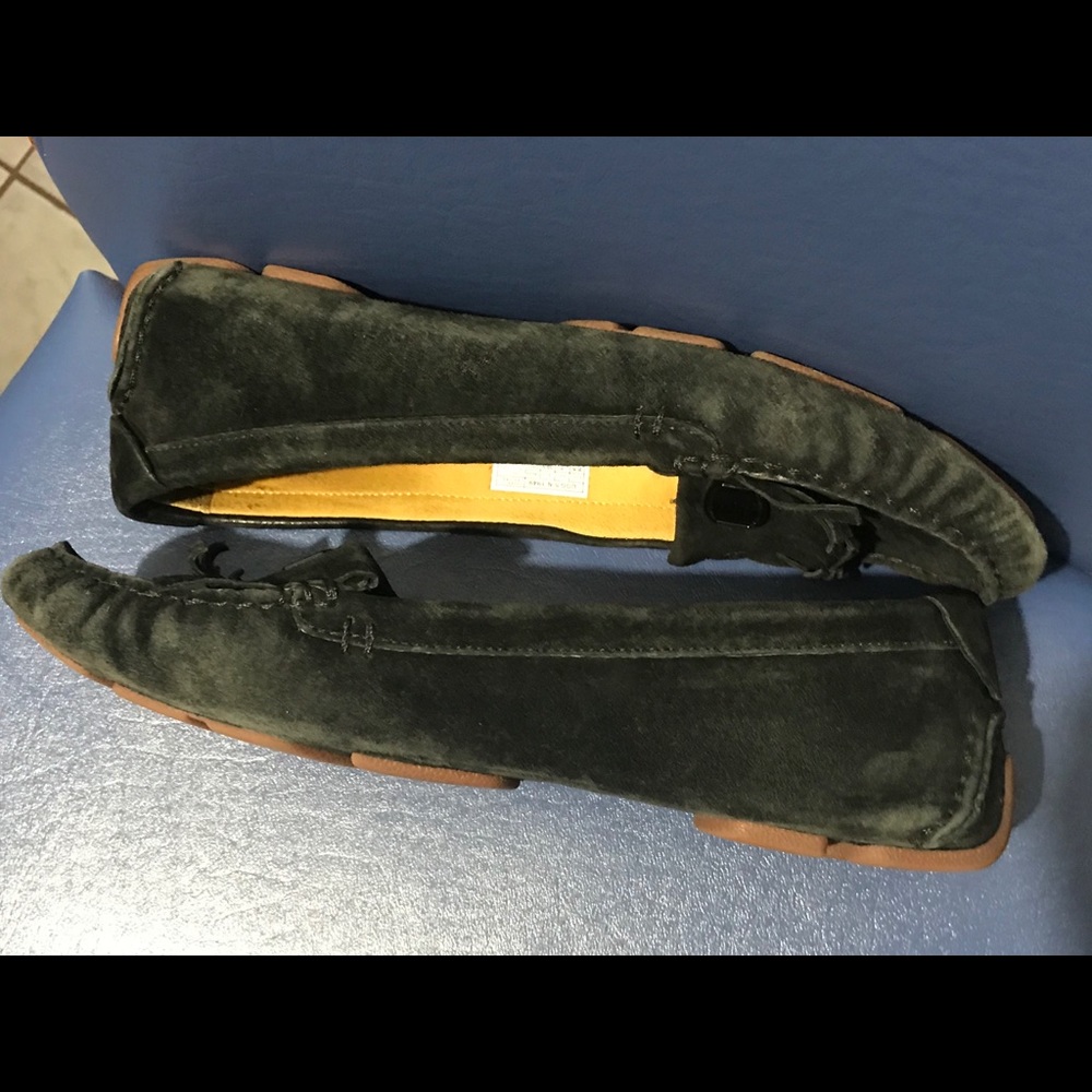 🎉Sale🎉Ugg women’s black suede fringe moccasins - Picture 7 of 13